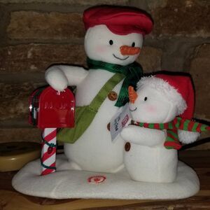 2018 Hallmark Jingle Pals Special Delivery Singing Snowman Postal Carrier